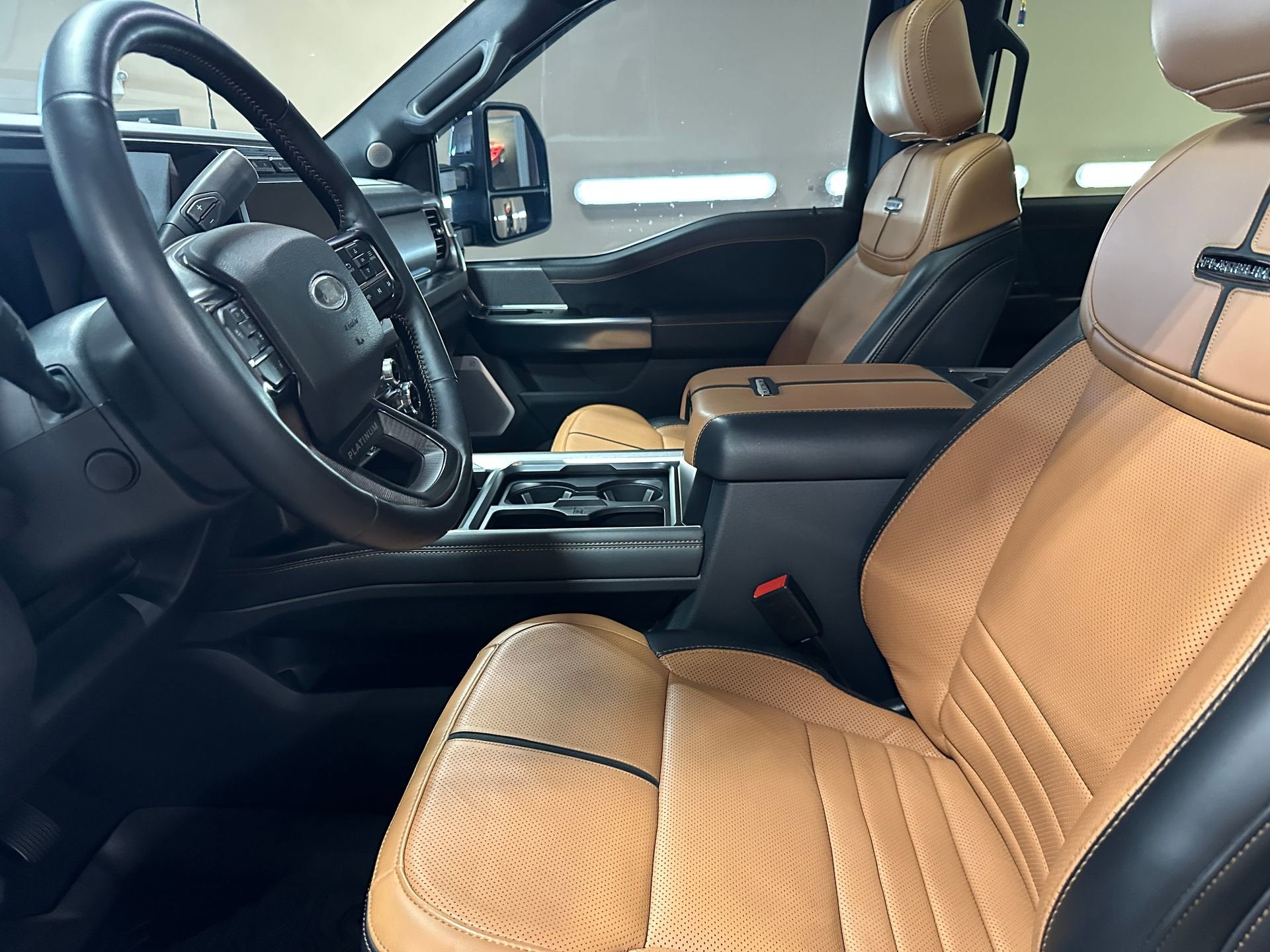 2024 Ford F-350SD Platinum