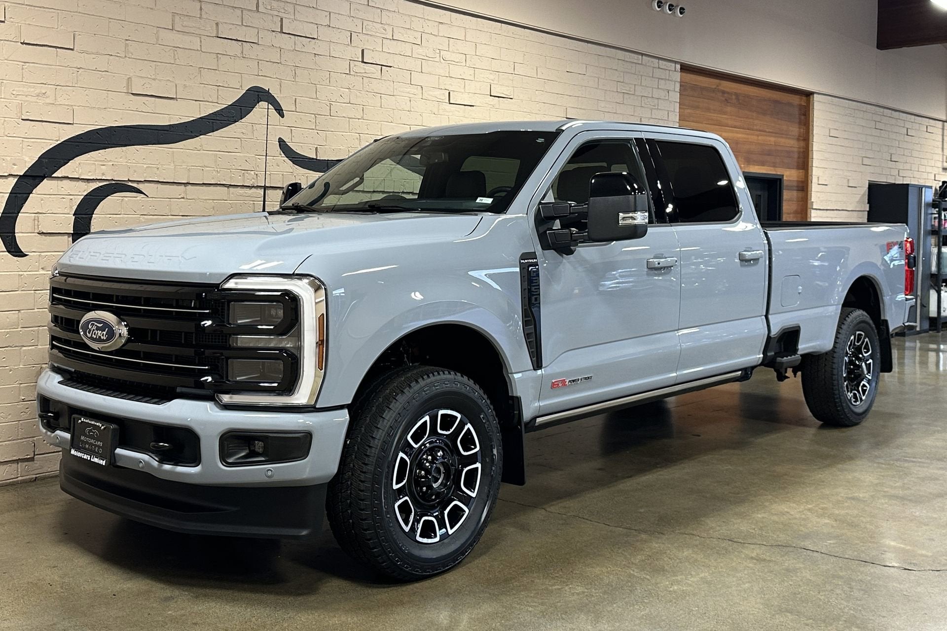 2025 Ford Super Duty F-350 SRW Platinum