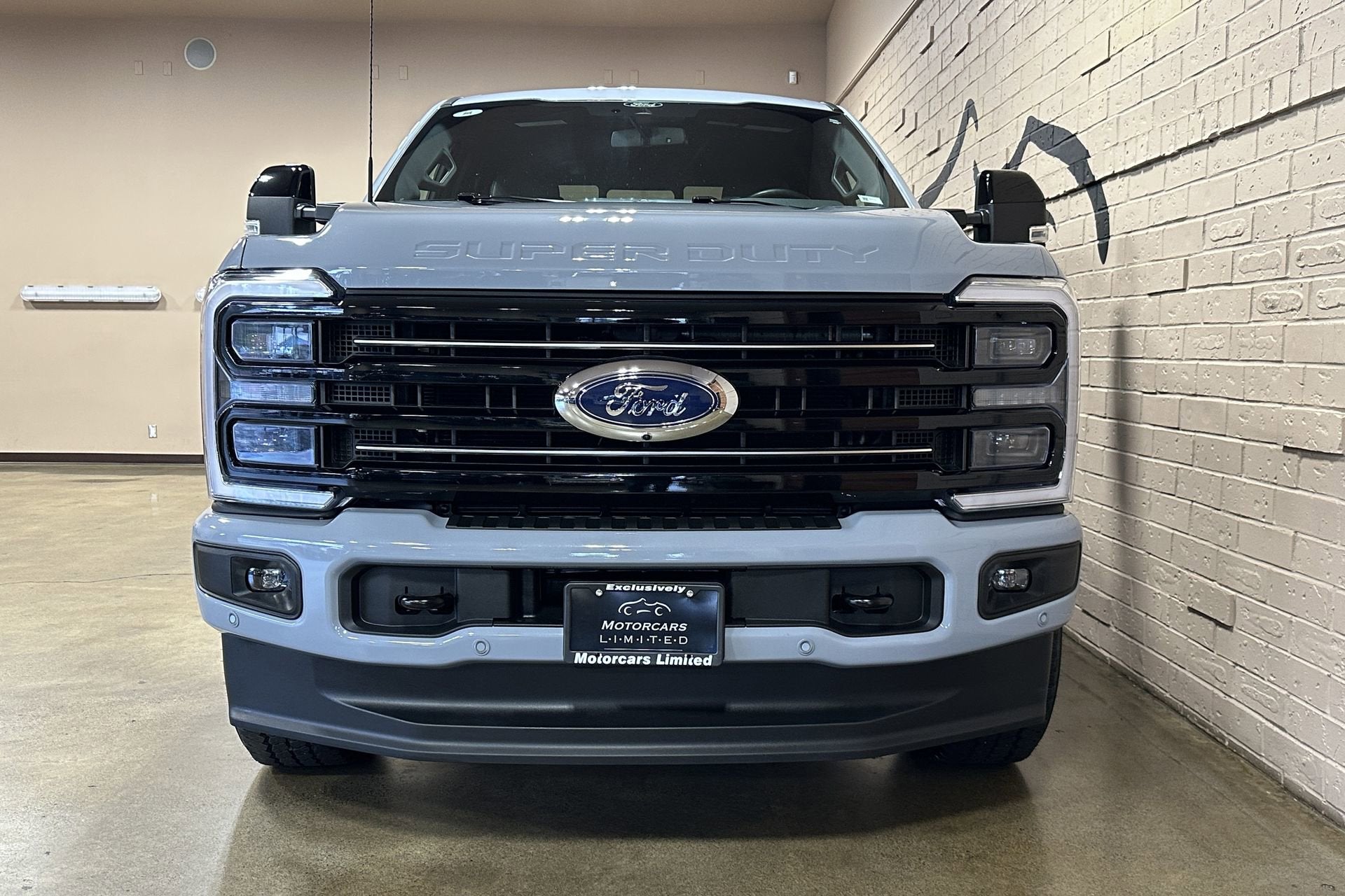 2025 Ford Super Duty F-350 SRW Platinum