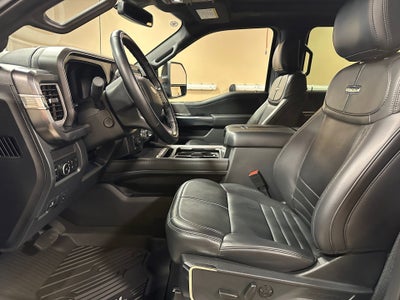 2025 Ford Super Duty F-350 SRW Platinum