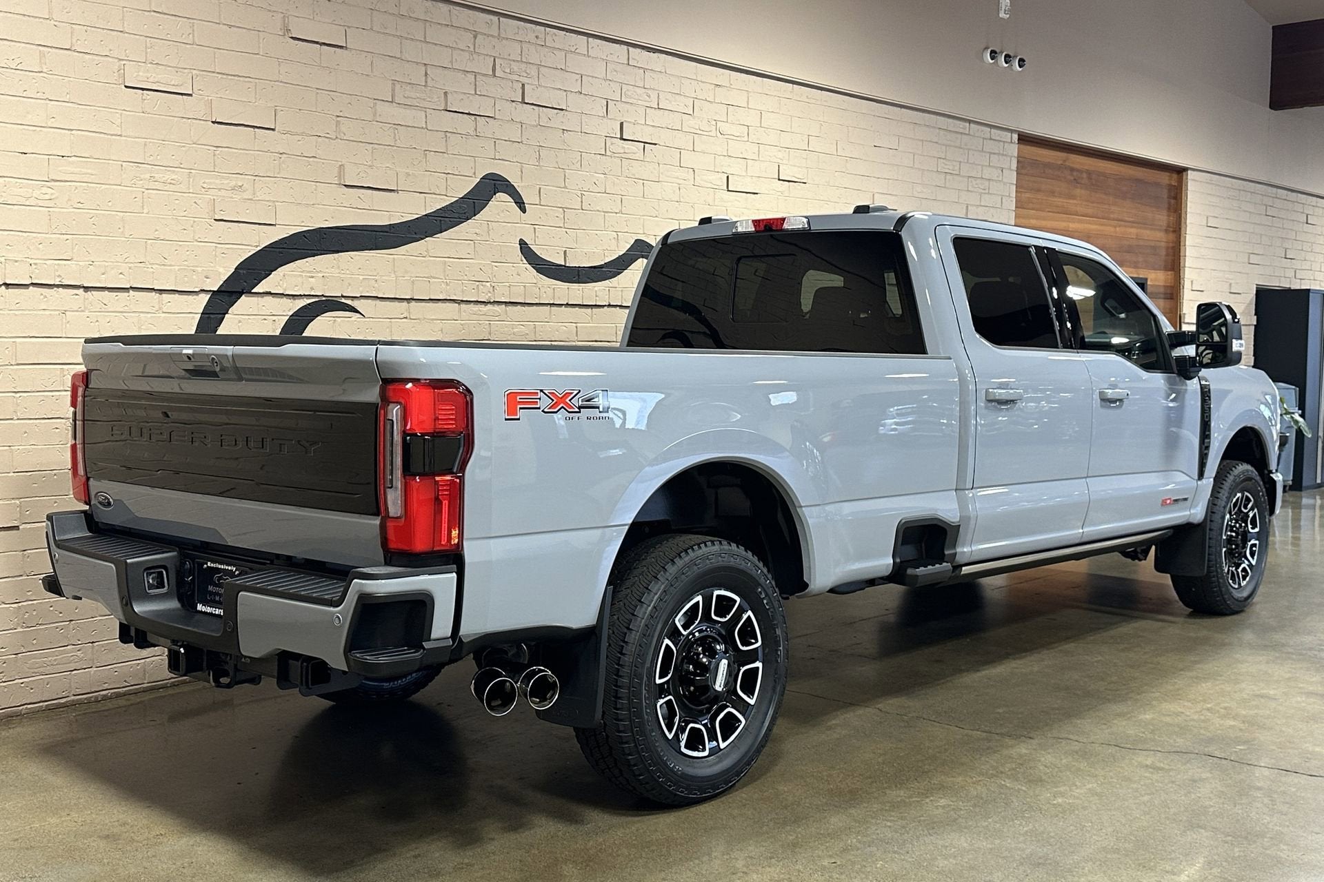 2025 Ford Super Duty F-350 SRW Platinum