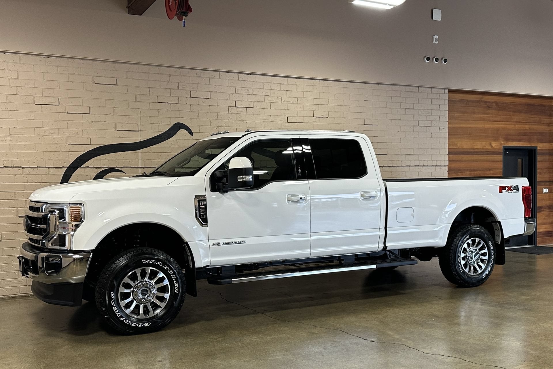 2021 Ford F-350SD Lariat
