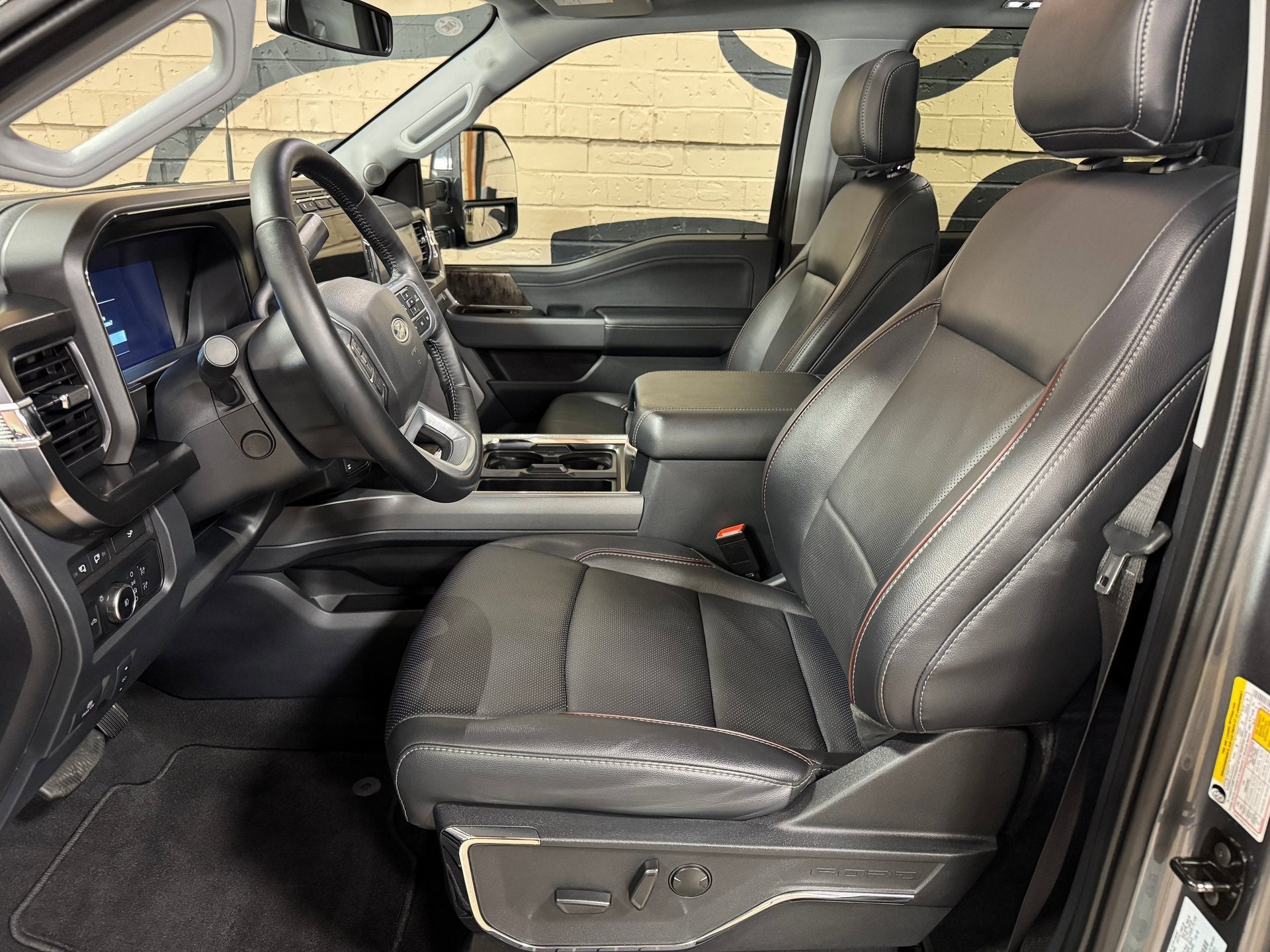 2024 Ford Super Duty F-350 SRW LARIAT