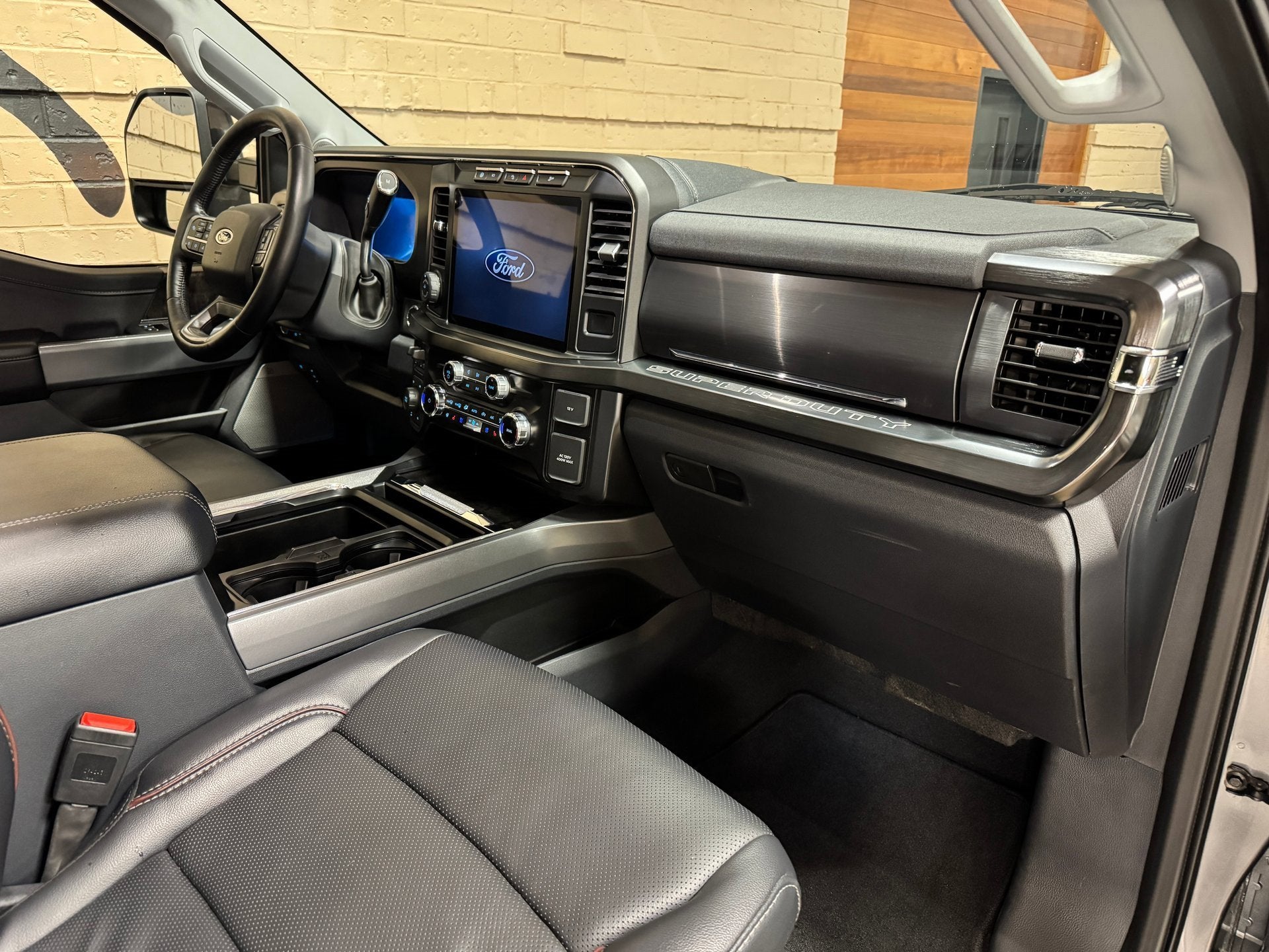 2024 Ford Super Duty F-350 SRW LARIAT