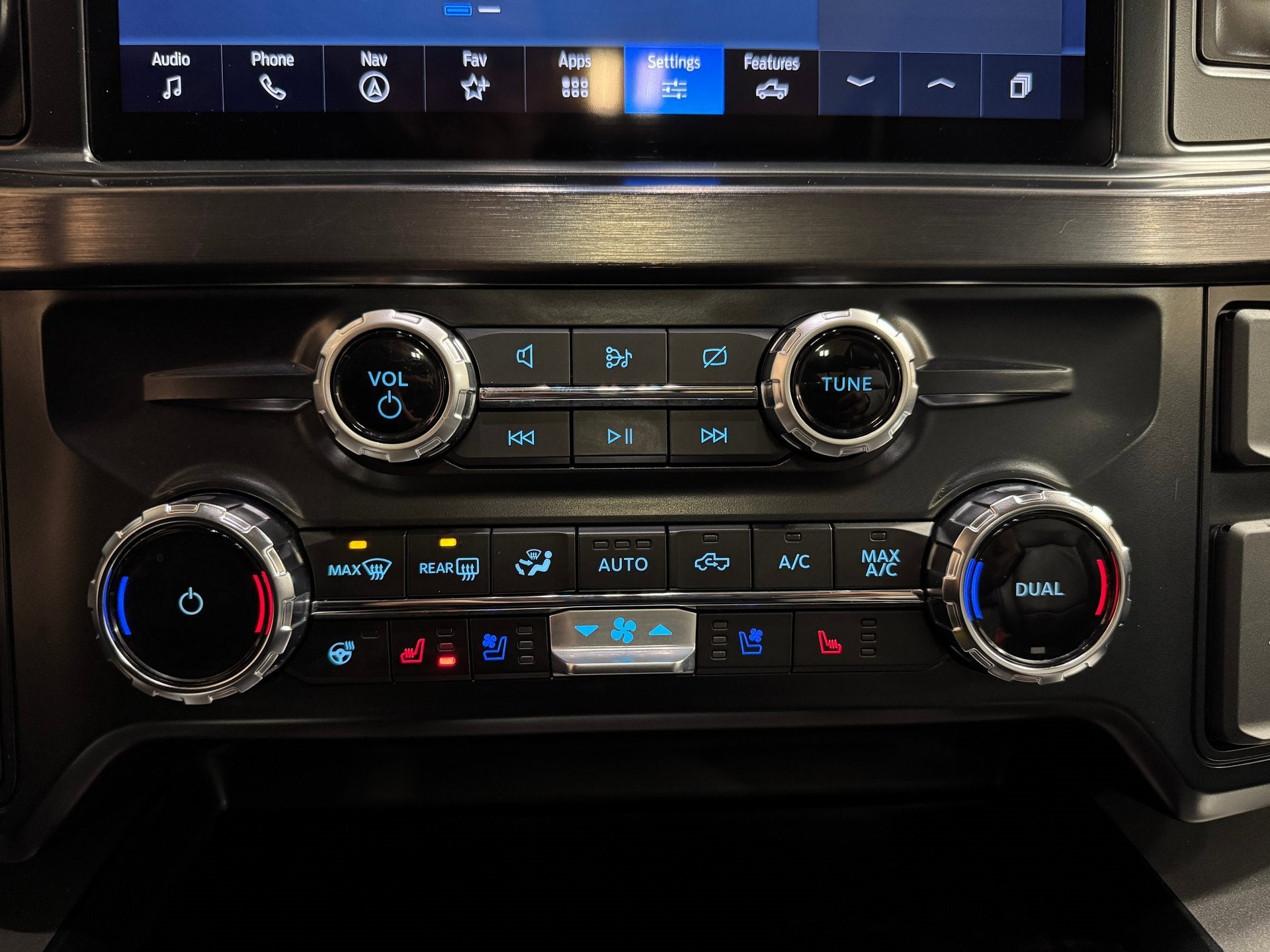 2024 Ford Super Duty F-350 SRW LARIAT