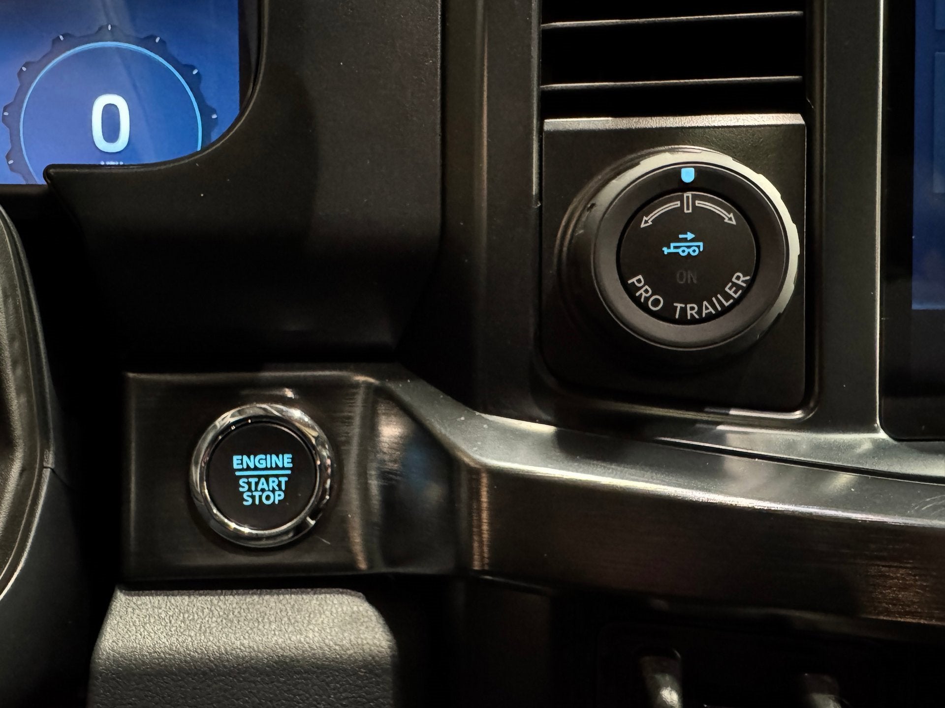 2024 Ford Super Duty F-350 SRW LARIAT