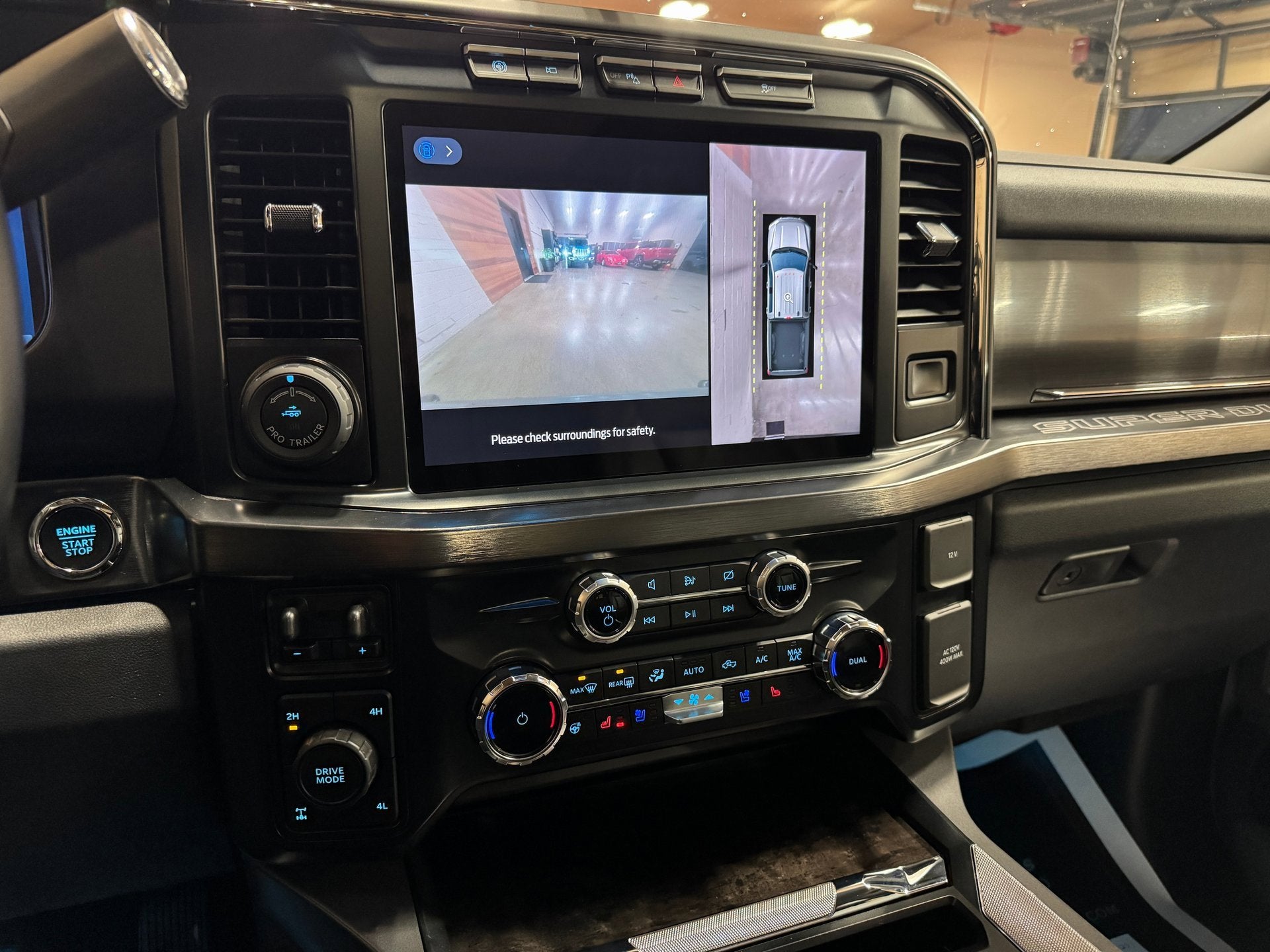 2024 Ford Super Duty F-350 SRW LARIAT