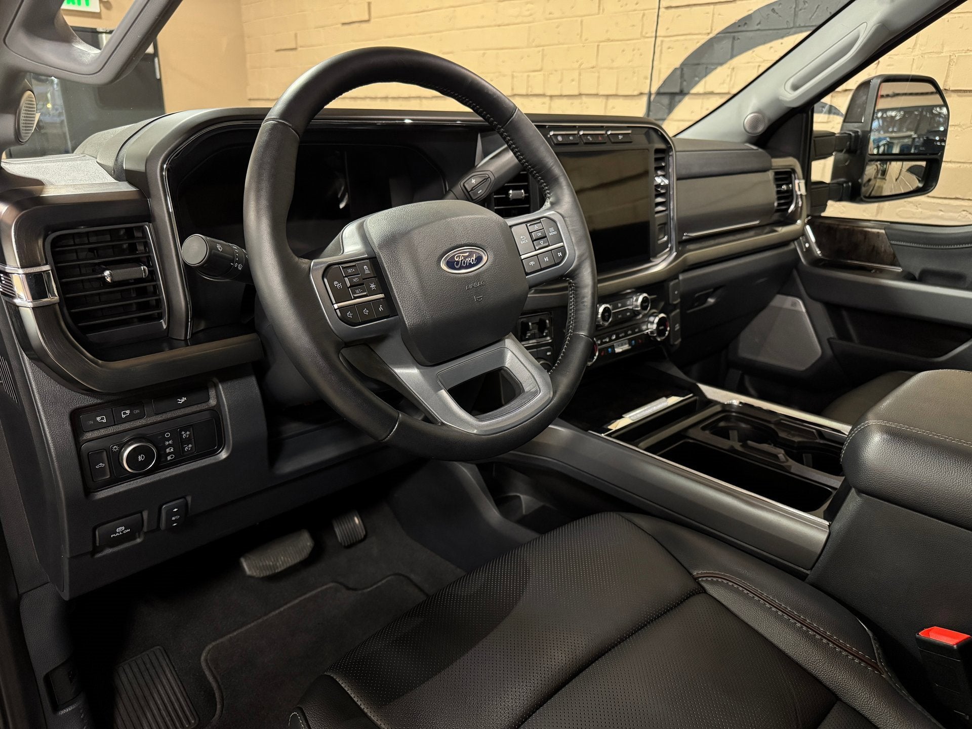 2024 Ford Super Duty F-350 SRW LARIAT