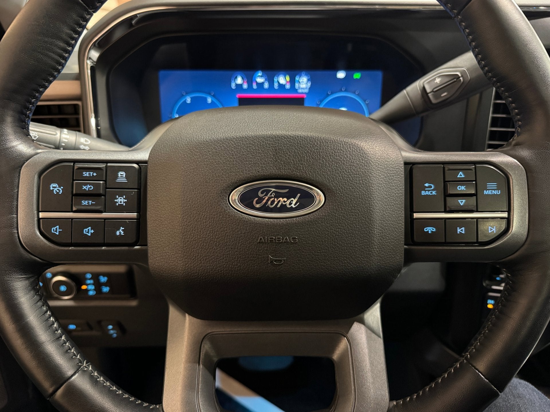 2024 Ford Super Duty F-350 SRW LARIAT