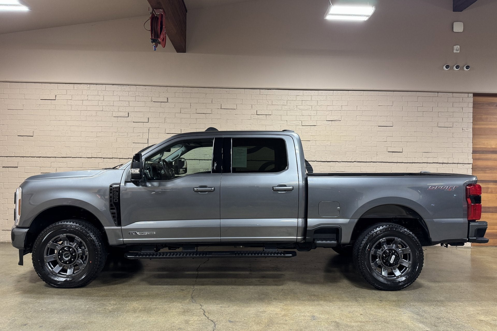 2024 Ford Super Duty F-350 SRW LARIAT