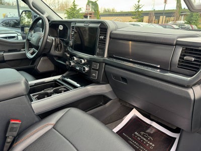 2025 Ford Super Duty F-350 SRW LARIAT