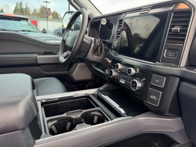 2025 Ford Super Duty F-350 SRW LARIAT