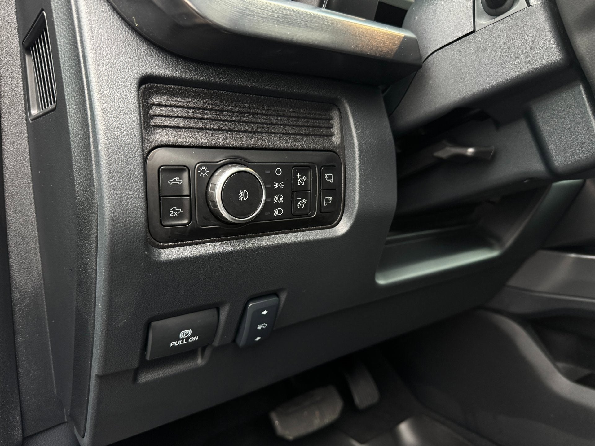 2025 Ford Super Duty F-350 SRW LARIAT