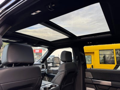 2025 Ford Super Duty F-450 DRW Platinum