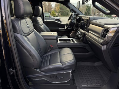 2025 Ford Super Duty F-450 DRW Platinum