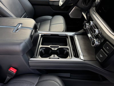 2025 Ford Super Duty F-450 DRW Platinum