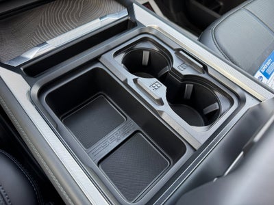 2025 Ford Super Duty F-450 DRW Platinum