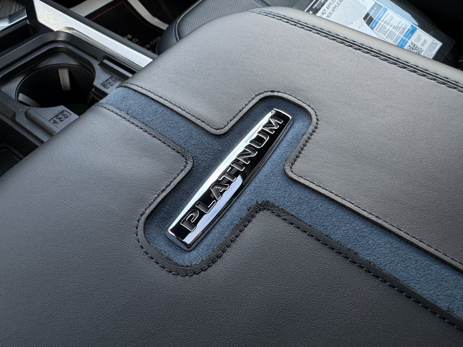 2025 Ford Super Duty F-450 DRW Platinum