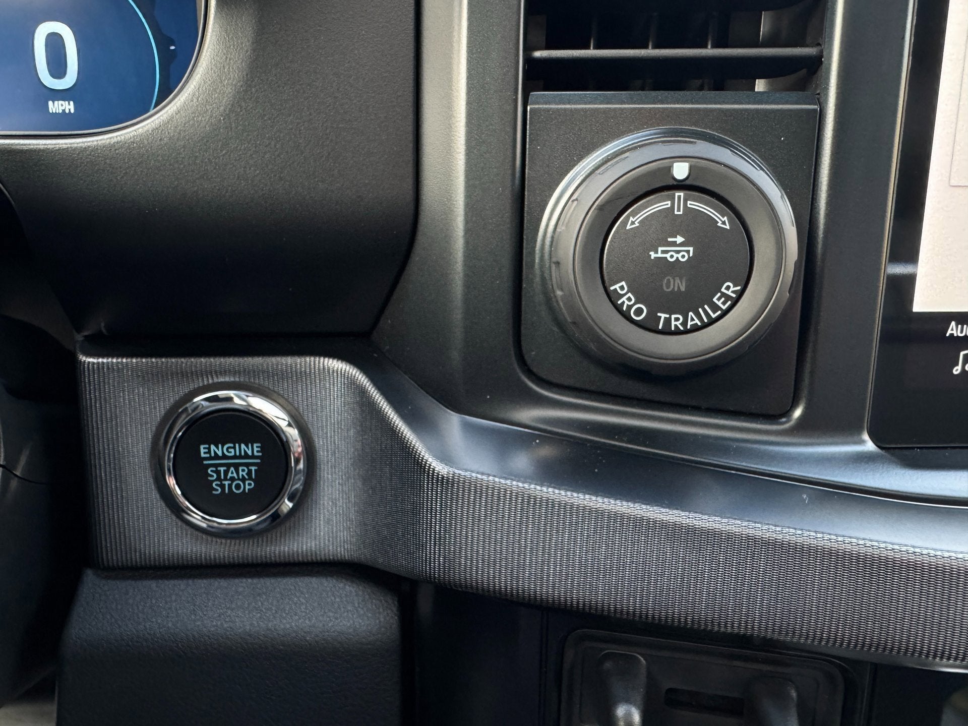 2025 Ford Super Duty F-450 DRW Platinum