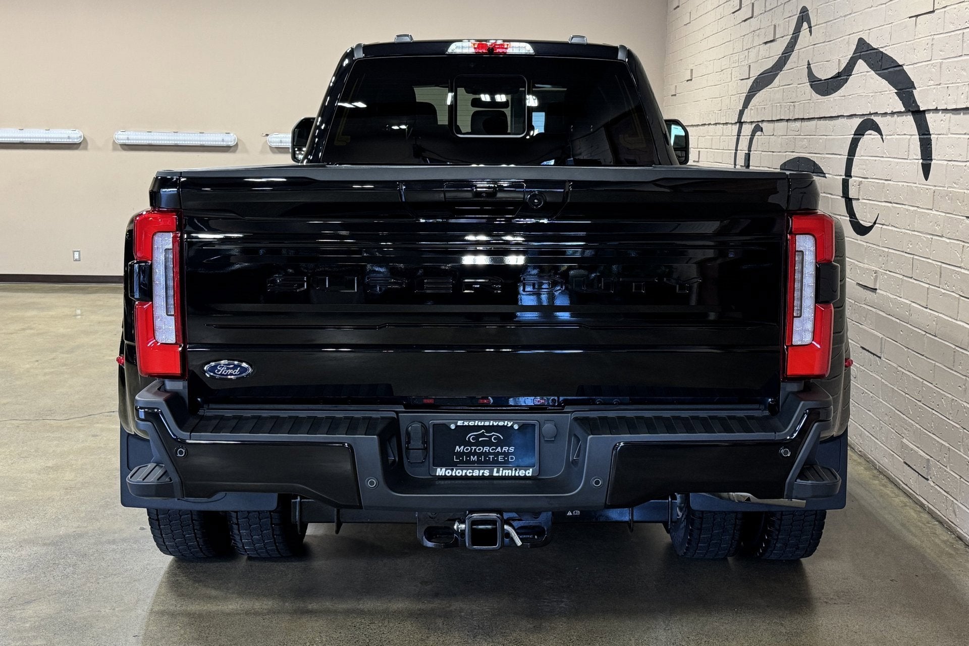 2025 Ford Super Duty F-450 DRW Platinum