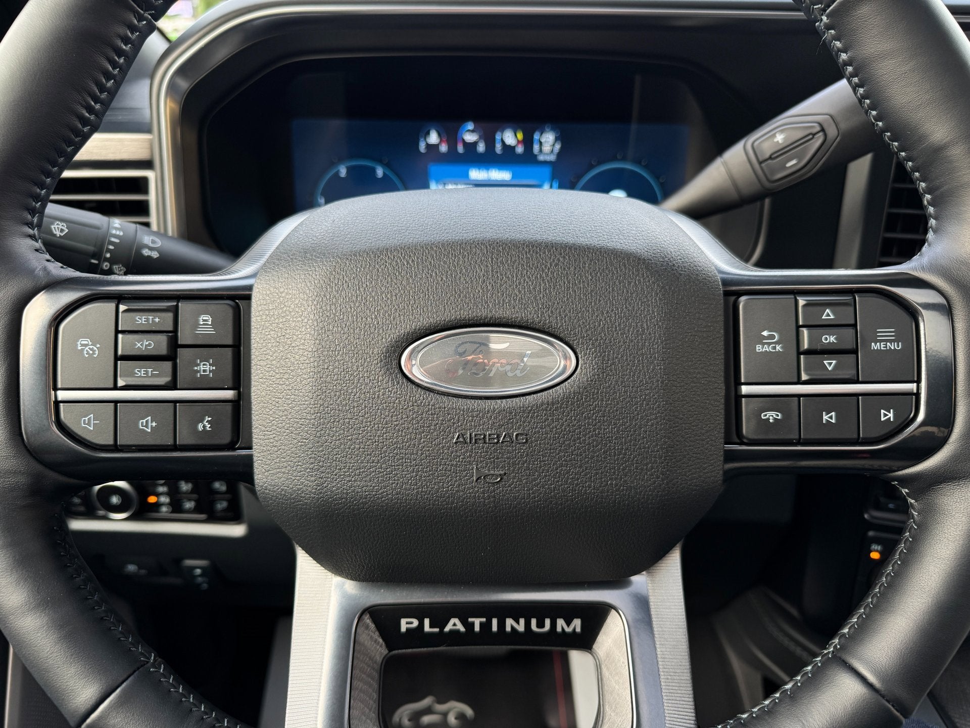 2025 Ford Super Duty F-450 DRW Platinum