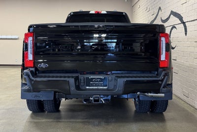 2025 Ford Super Duty F-450 DRW Platinum