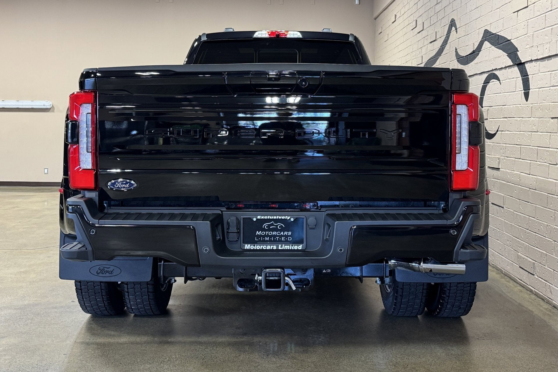 2025 Ford Super Duty F-450 DRW Platinum