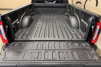 2025 Ford Super Duty F-450 DRW Platinum