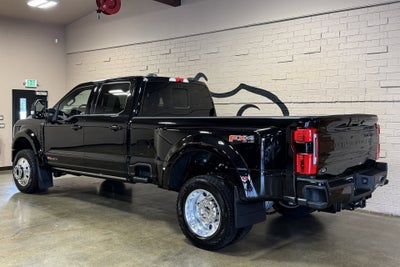 2025 Ford Super Duty F-450 DRW Platinum
