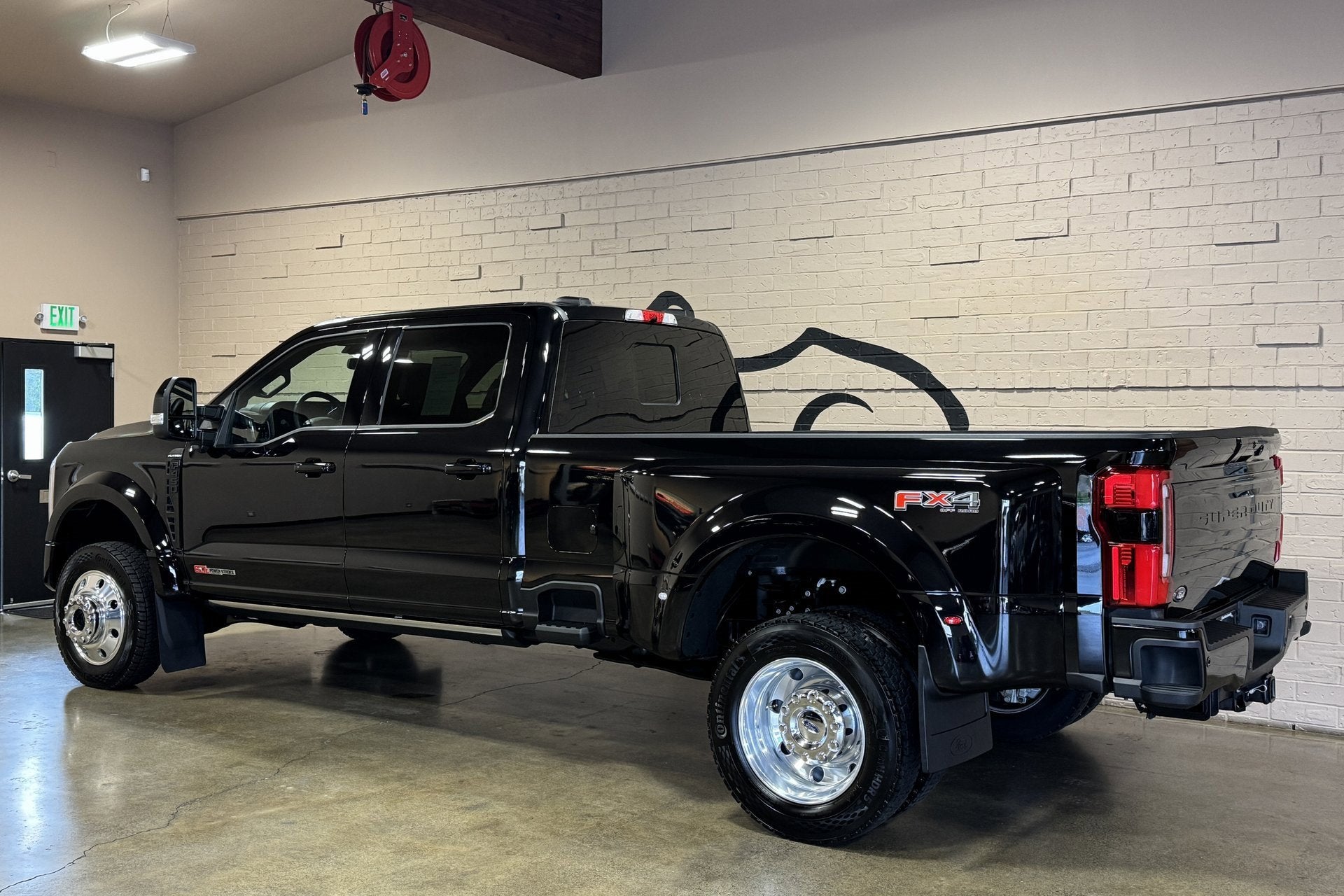 2025 Ford Super Duty F-450 DRW Platinum