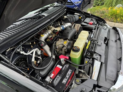 2001 Ford Super Duty F-350 DRW Lariat