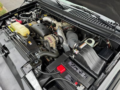 2001 Ford Super Duty F-350 DRW Lariat