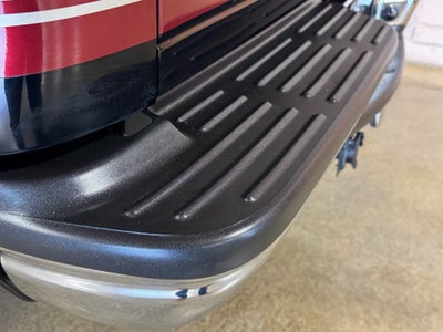 2001 Ford Super Duty F-350 DRW Lariat