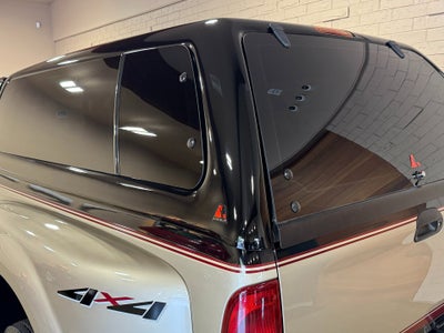 2001 Ford Super Duty F-350 DRW Lariat