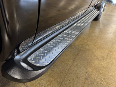 2001 Ford Super Duty F-350 DRW Lariat