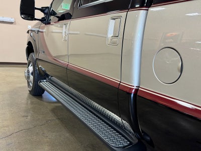 2001 Ford Super Duty F-350 DRW Lariat