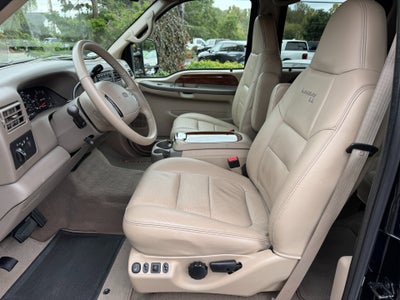 2001 Ford Super Duty F-350 DRW Lariat