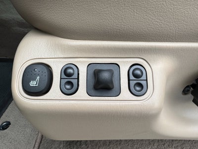 2001 Ford Super Duty F-350 DRW Lariat