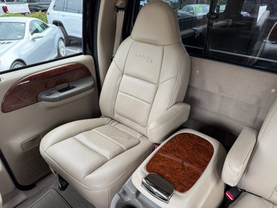 2001 Ford Super Duty F-350 DRW Lariat