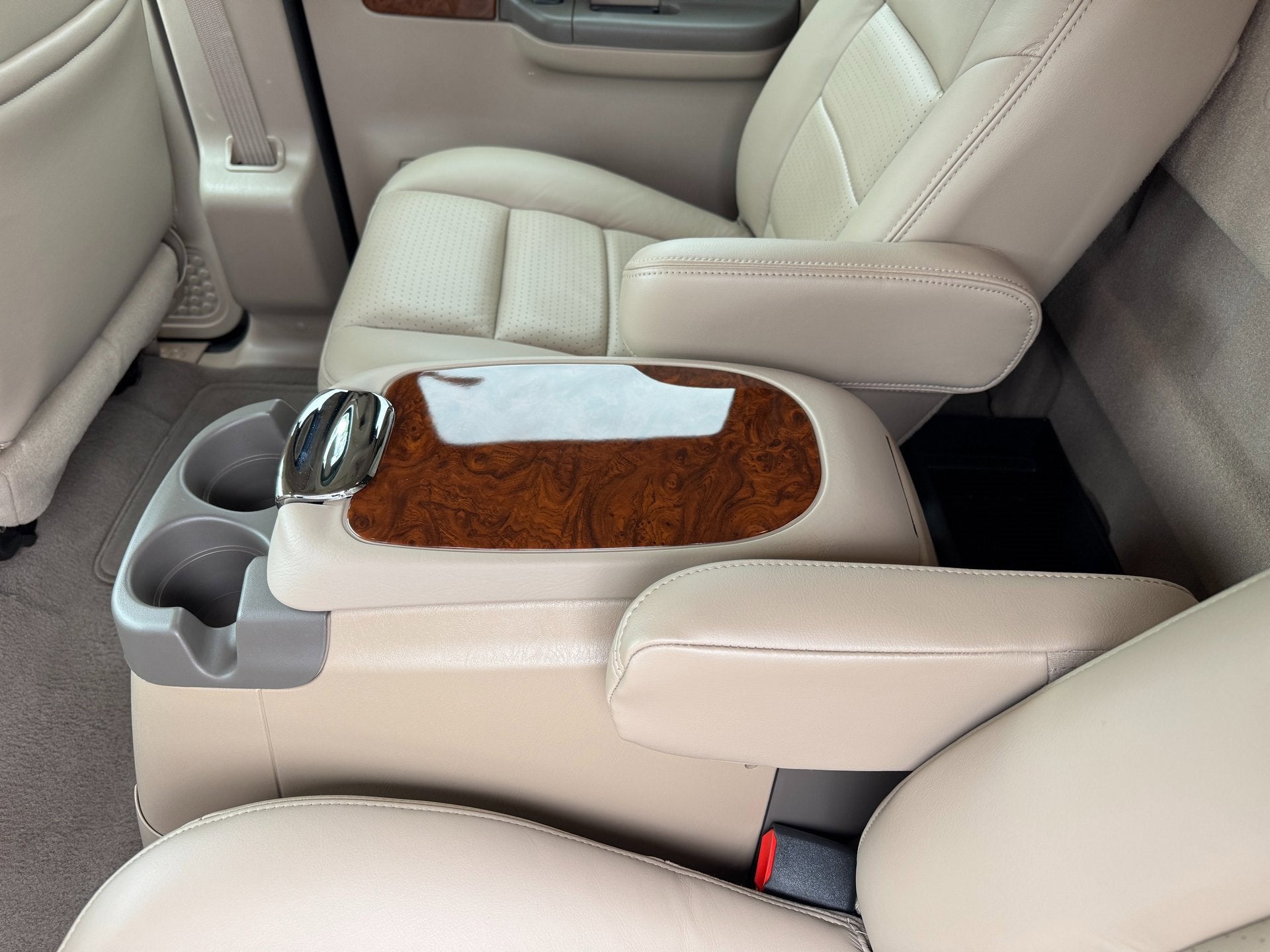 2001 Ford Super Duty F-350 DRW Lariat