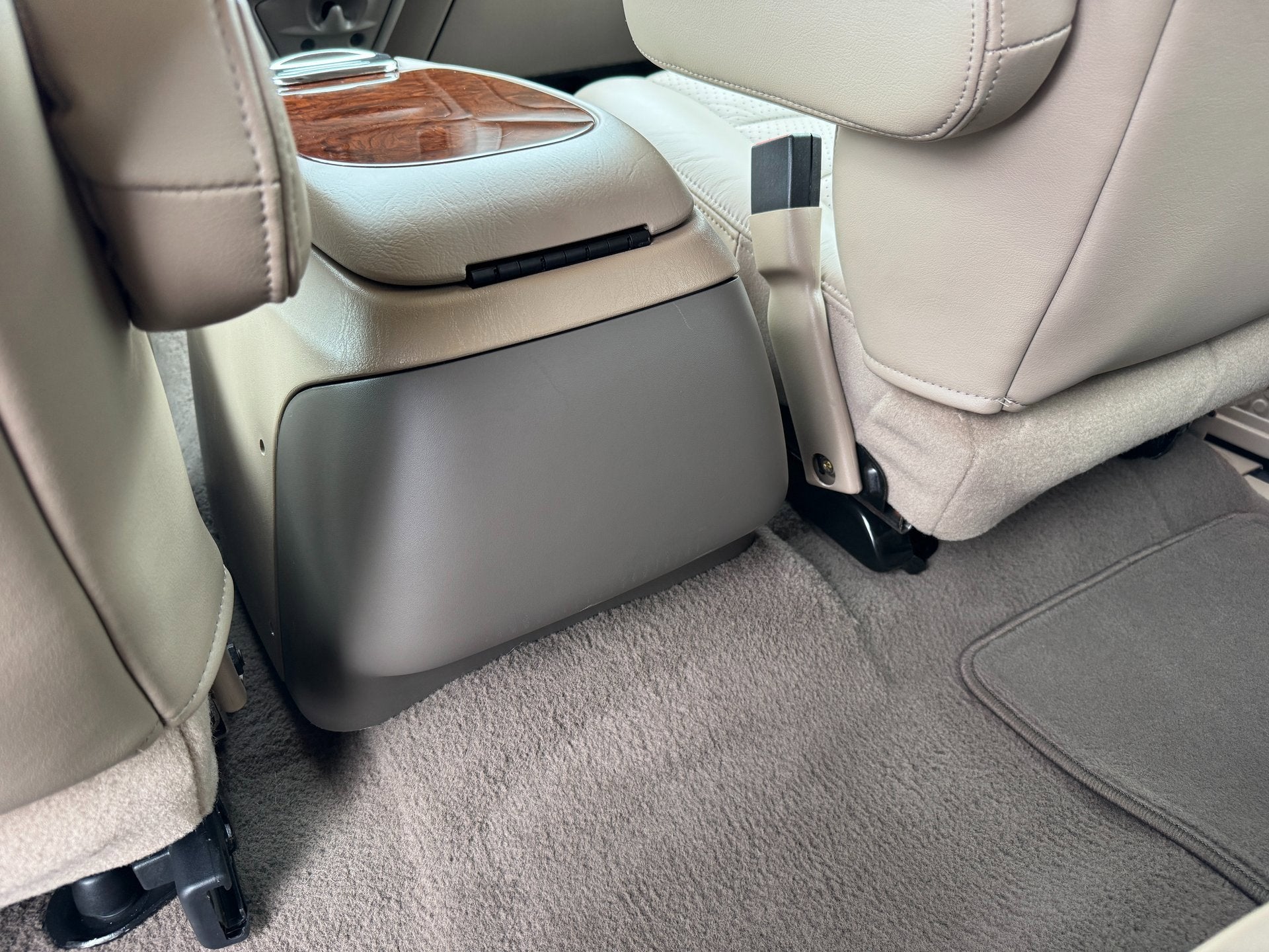 2001 Ford Super Duty F-350 DRW Lariat