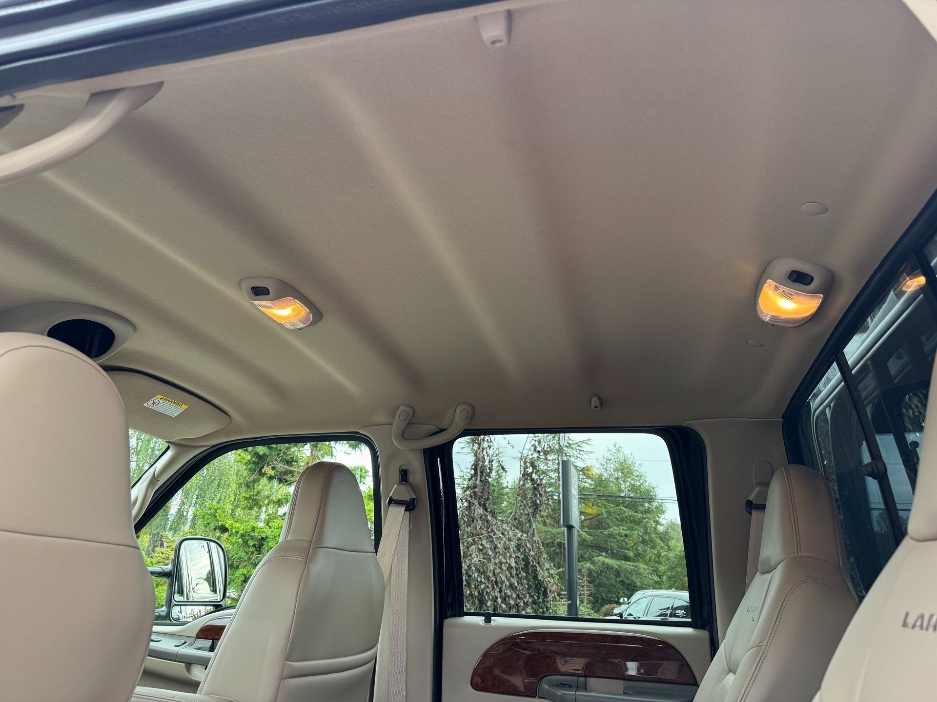 2001 Ford Super Duty F-350 DRW Lariat