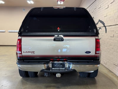 2001 Ford Super Duty F-350 DRW Lariat