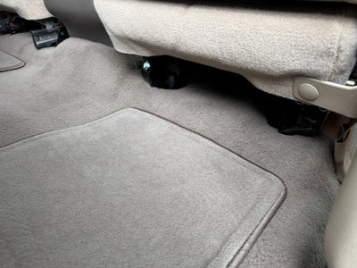 2001 Ford Super Duty F-350 DRW Lariat