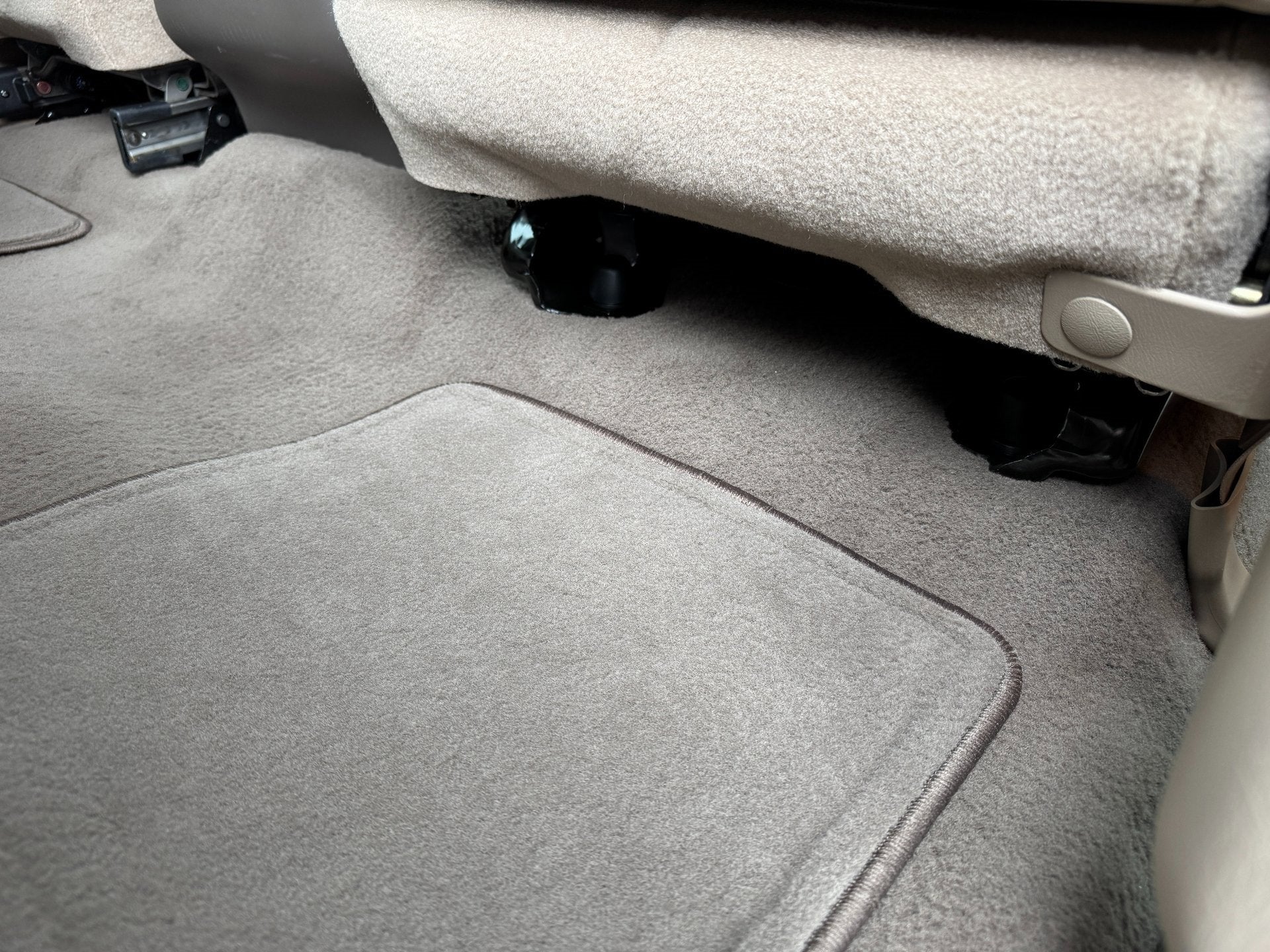 2001 Ford Super Duty F-350 DRW Lariat