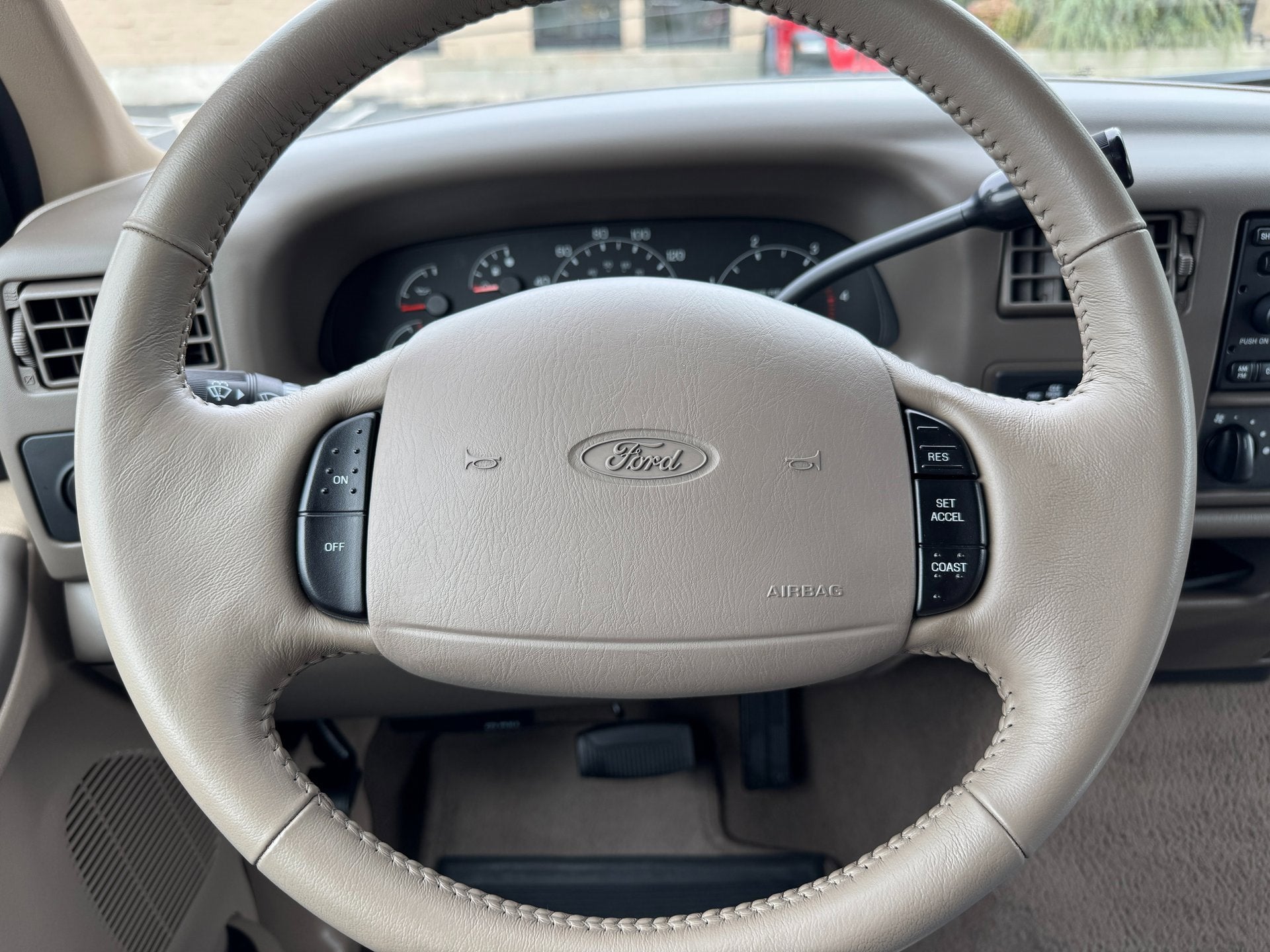 2001 Ford Super Duty F-350 DRW Lariat