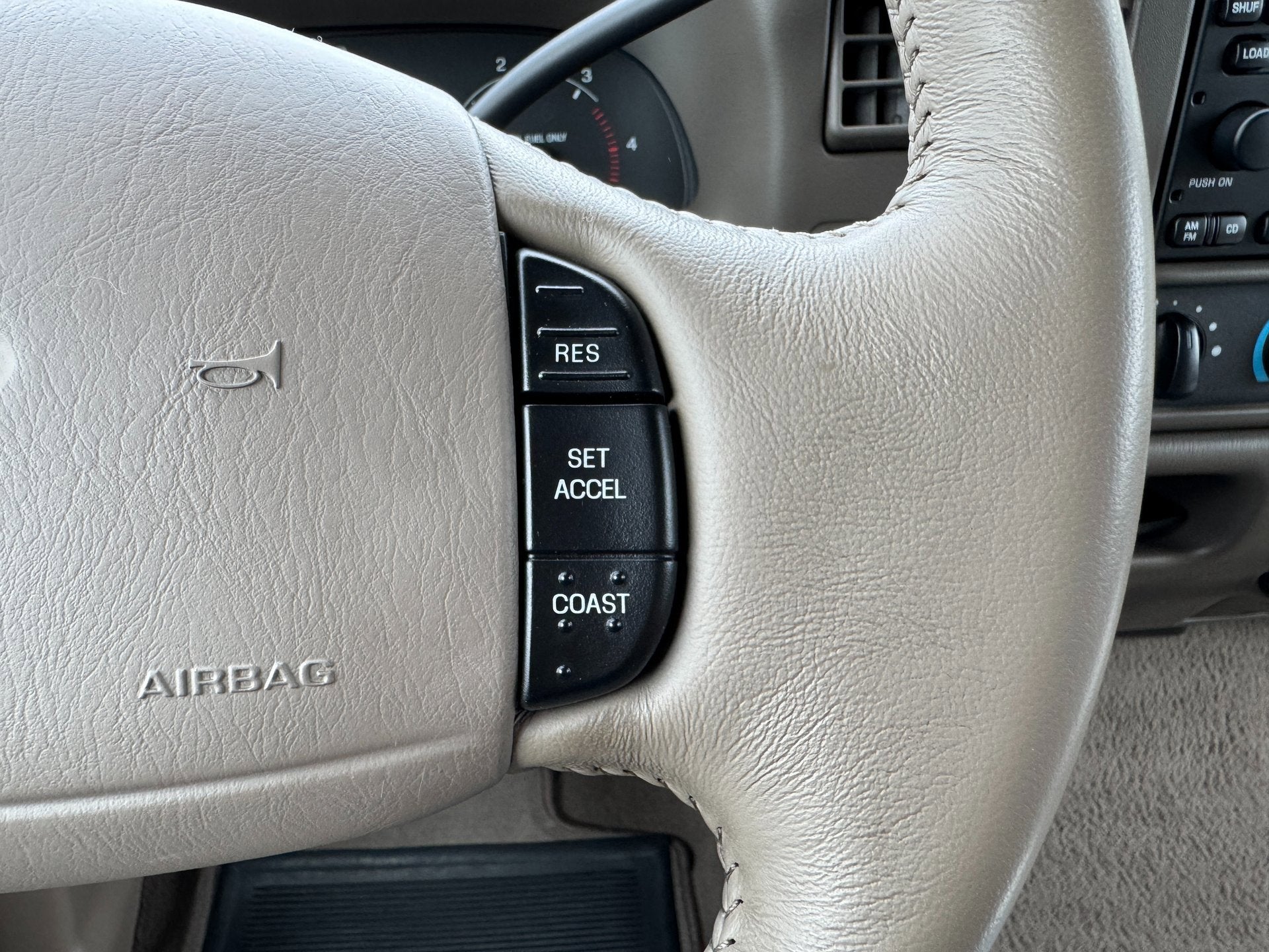 2001 Ford Super Duty F-350 DRW Lariat