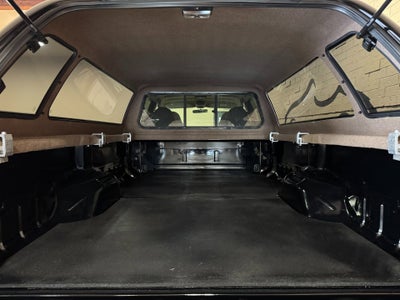 2001 Ford Super Duty F-350 DRW Lariat