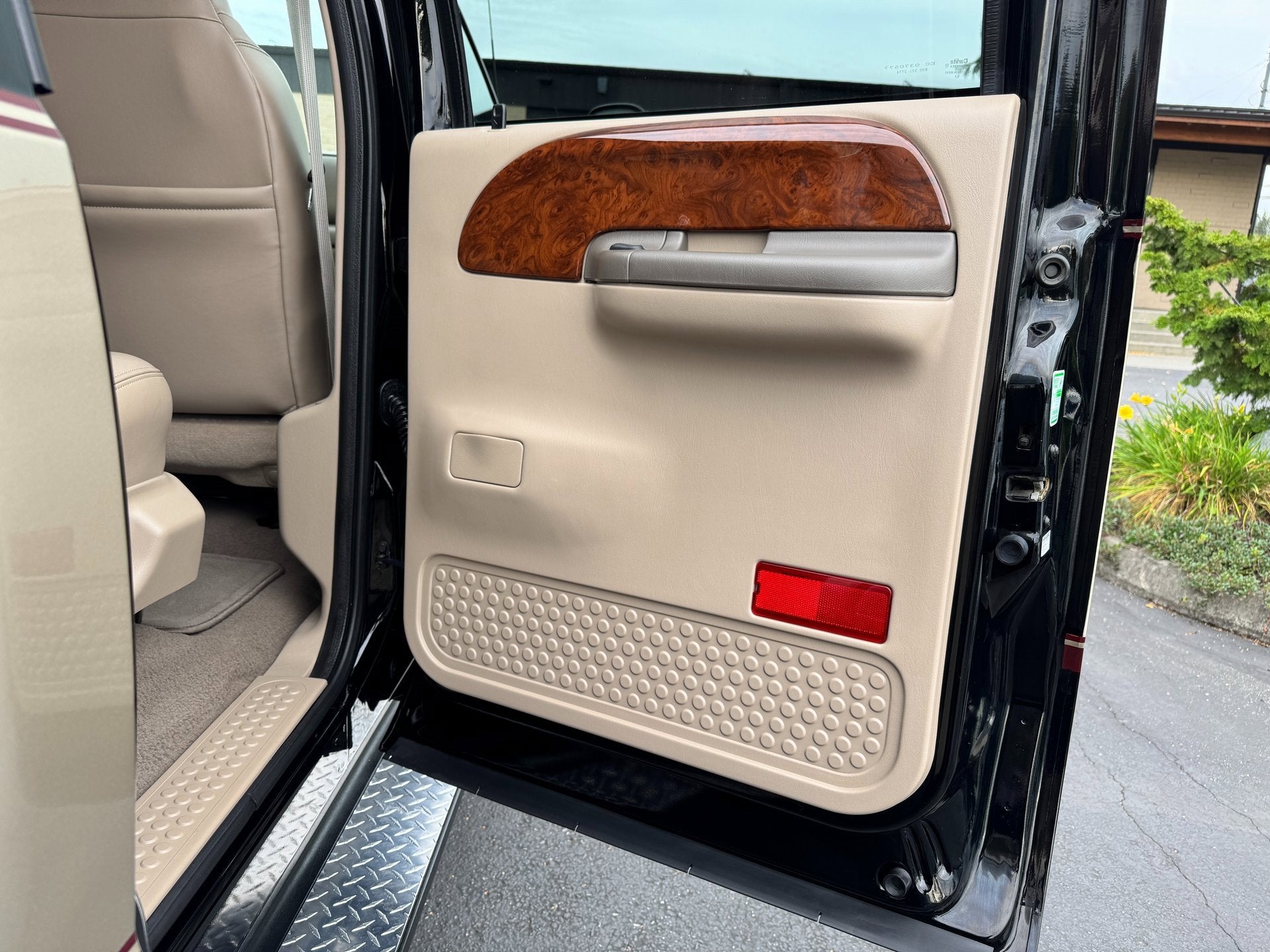 2001 Ford Super Duty F-350 DRW Lariat