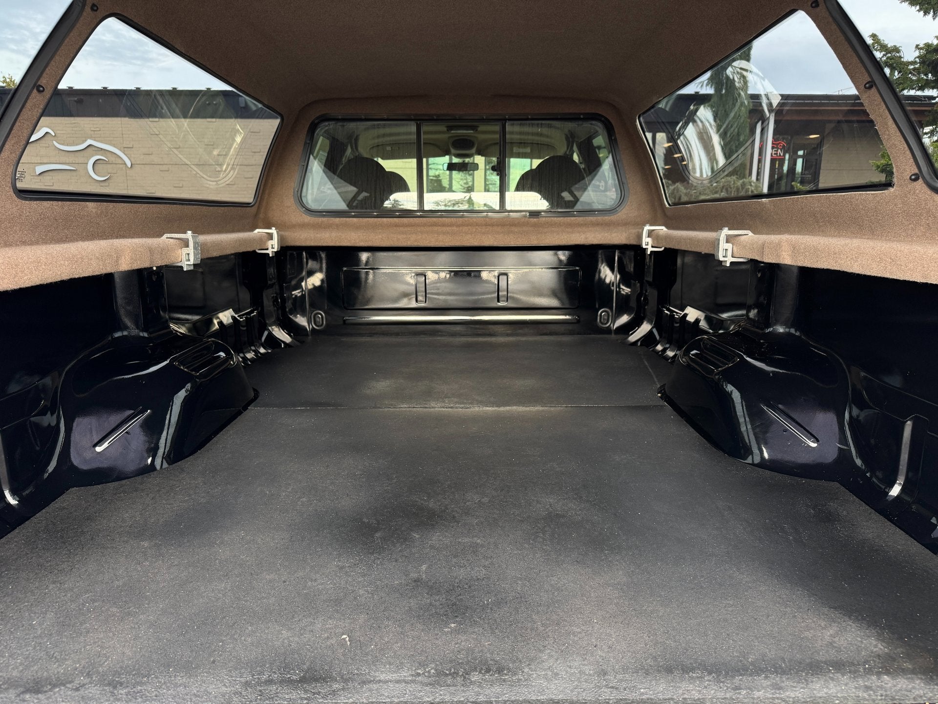 2001 Ford Super Duty F-350 DRW Lariat